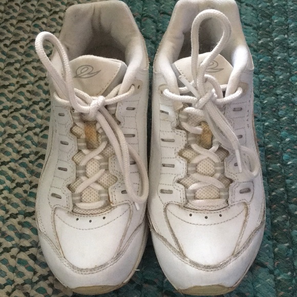 Easy Spirit Walking/Running Shoes Size 6.5 - Picture 1 of 6